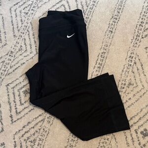 Nike women’s XS Black capri leggings with White Swoosh